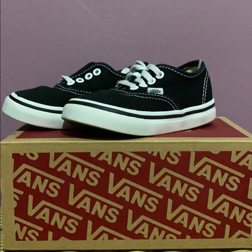 VANS AUTHENTIC SHOES
